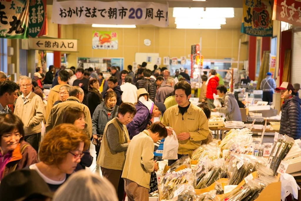 魚津の朝市