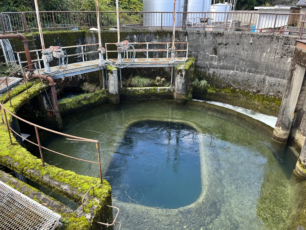 貝田伸円筒分水槽
